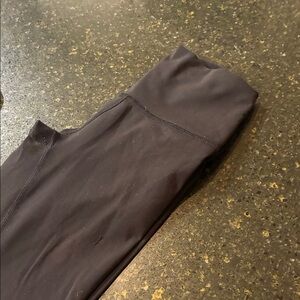 Black Lululemon Capri Leggings